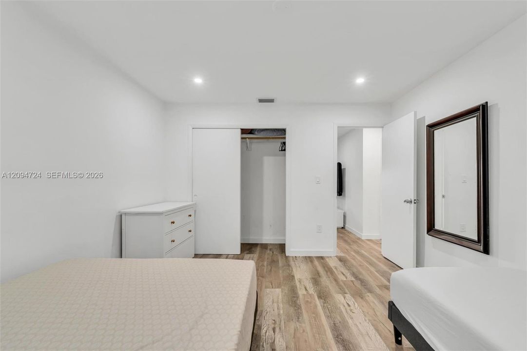 For Sale: $950,000 (0 beds, 0 baths, 2198 Square Feet)