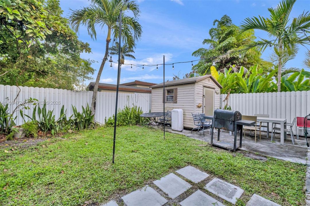 For Sale: $950,000 (0 beds, 0 baths, 2198 Square Feet)