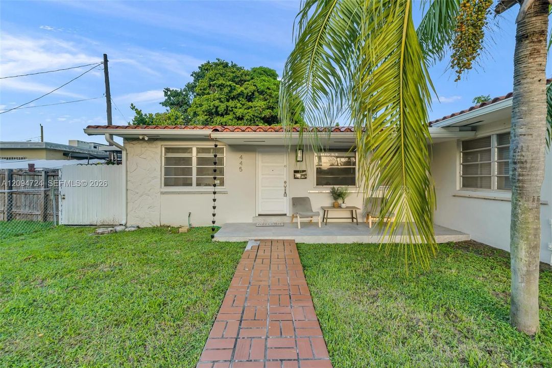 For Sale: $950,000 (0 beds, 0 baths, 2198 Square Feet)