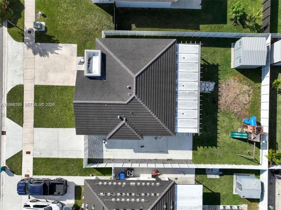 В аренду: $3,300 (3 спален, 2 ванн, 1351 Квадратных фут)