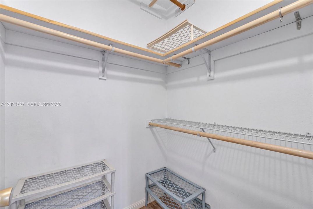 На продажу: $90,000 (2 спален, 2 ванн, 960 Квадратных фут)