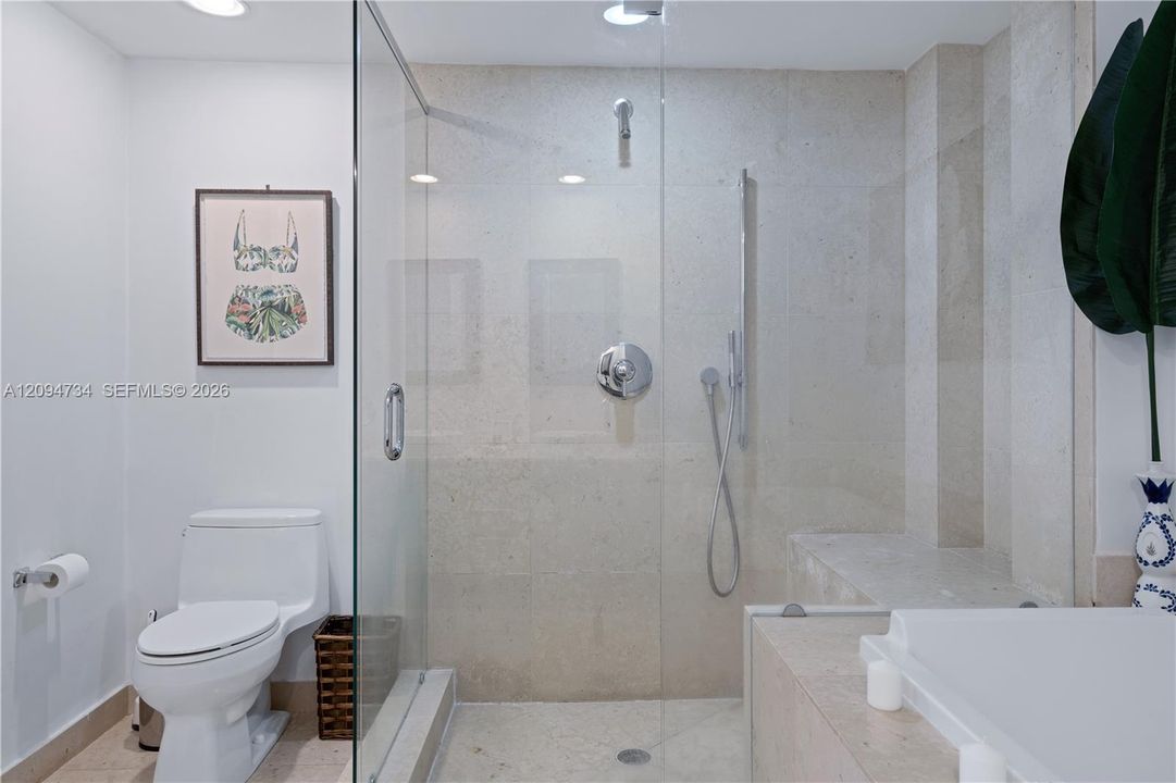 En Venta: $930,000 (2 camas, 2 baños, 1286 Pies cuadrados)