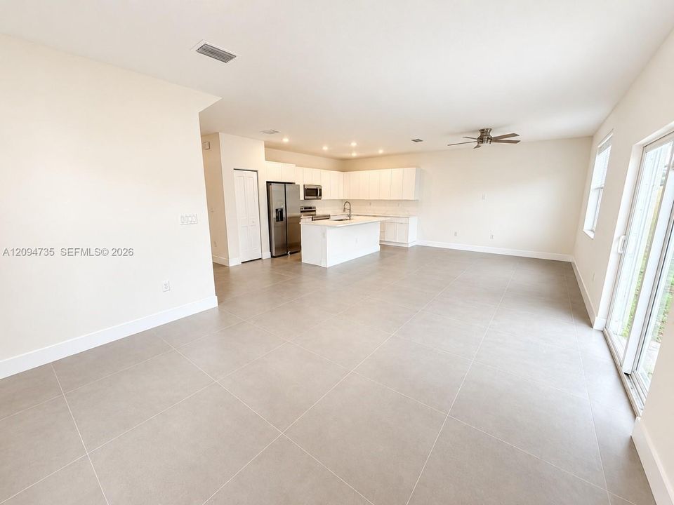 В аренду: $3,450 (3 спален, 2 ванн, 2190 Квадратных фут)