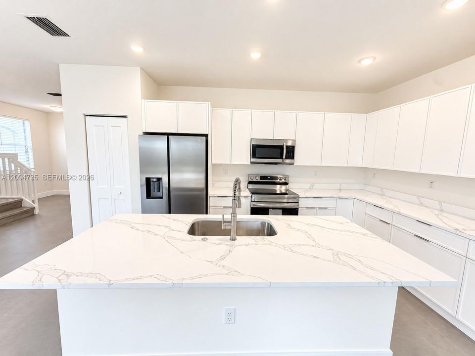 В аренду: $3,450 (3 спален, 2 ванн, 2190 Квадратных фут)
