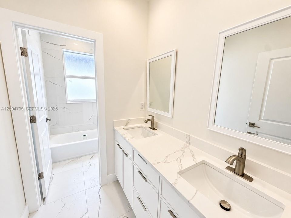 В аренду: $3,450 (3 спален, 2 ванн, 2190 Квадратных фут)