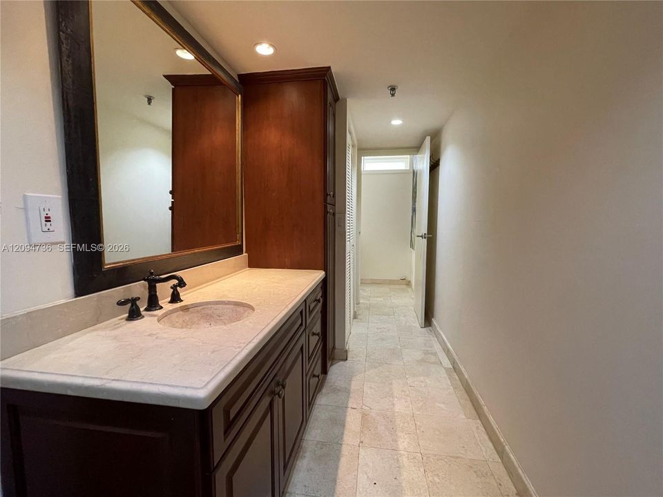 En Renta: $3,900 (1 camas, 1 baños, 1075 Pies cuadrados)