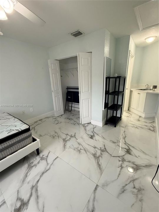 For Rent: $850 (1 beds, 1 baths, 0 Square Feet)
