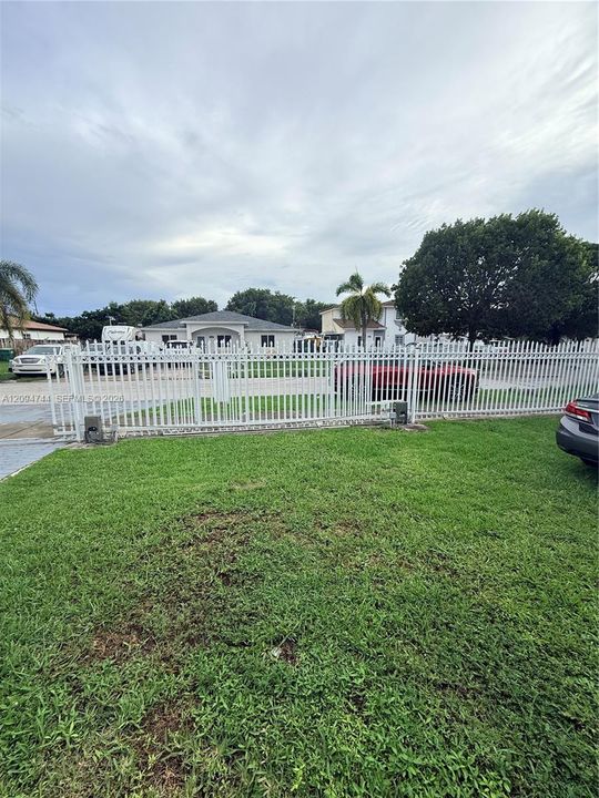For Rent: $850 (1 beds, 1 baths, 0 Square Feet)