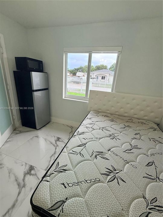 For Rent: $850 (1 beds, 1 baths, 0 Square Feet)