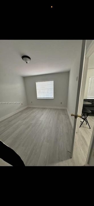 For Sale: $650,000 (4 beds, 2 baths, 1549 Square Feet)