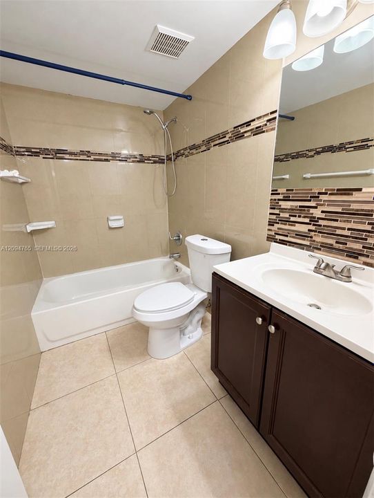 For Rent: $1,750 (2 beds, 2 baths, 800 Square Feet)