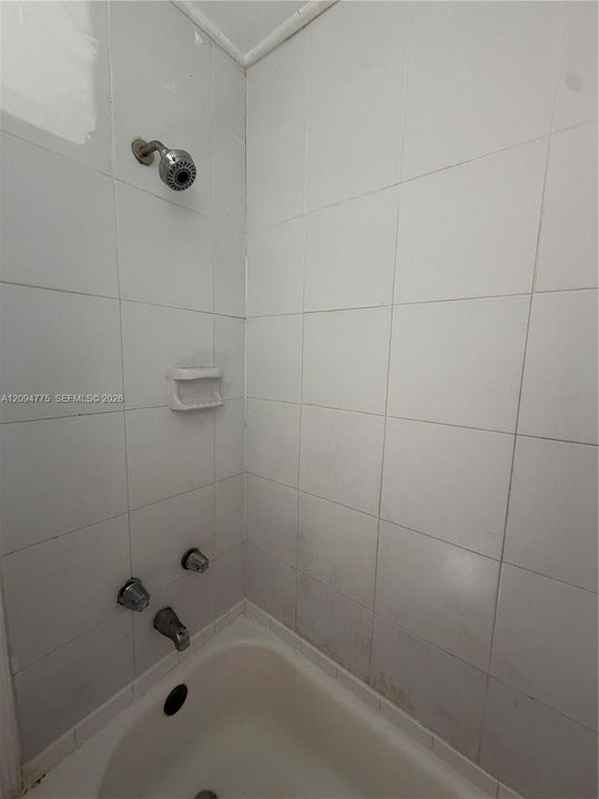 For Rent: $1,750 (1 beds, 1 baths, 640 Square Feet)