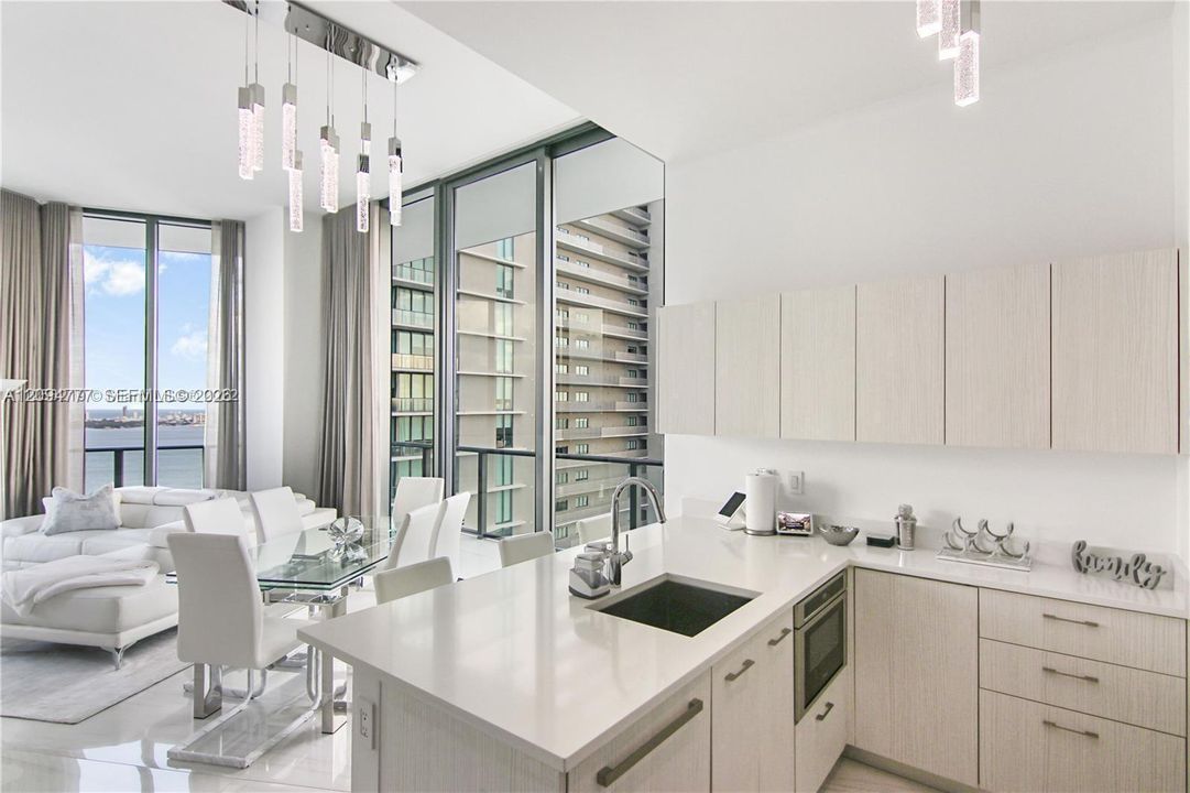 В аренду: $7,500 (3 спален, 2 ванн, 1152 Квадратных фут)