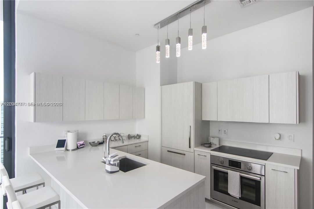 В аренду: $7,500 (3 спален, 2 ванн, 1152 Квадратных фут)