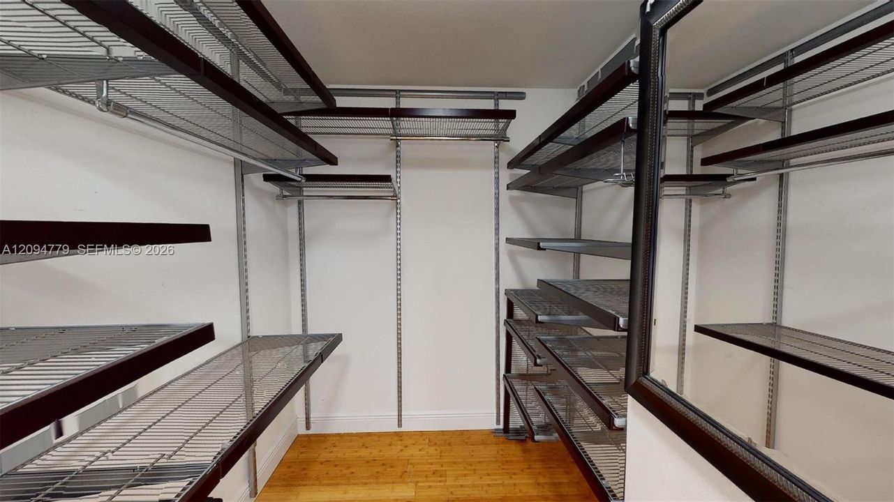 For Rent: $2,900 (2 beds, 2 baths, 1179 Square Feet)