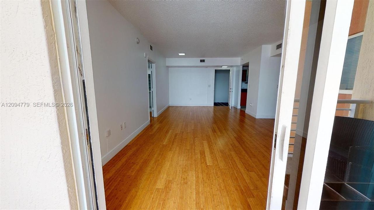 For Rent: $2,900 (2 beds, 2 baths, 1179 Square Feet)