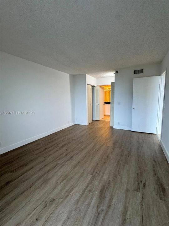 В аренду: $2,900 (2 спален, 2 ванн, 1271 Квадратных фут)