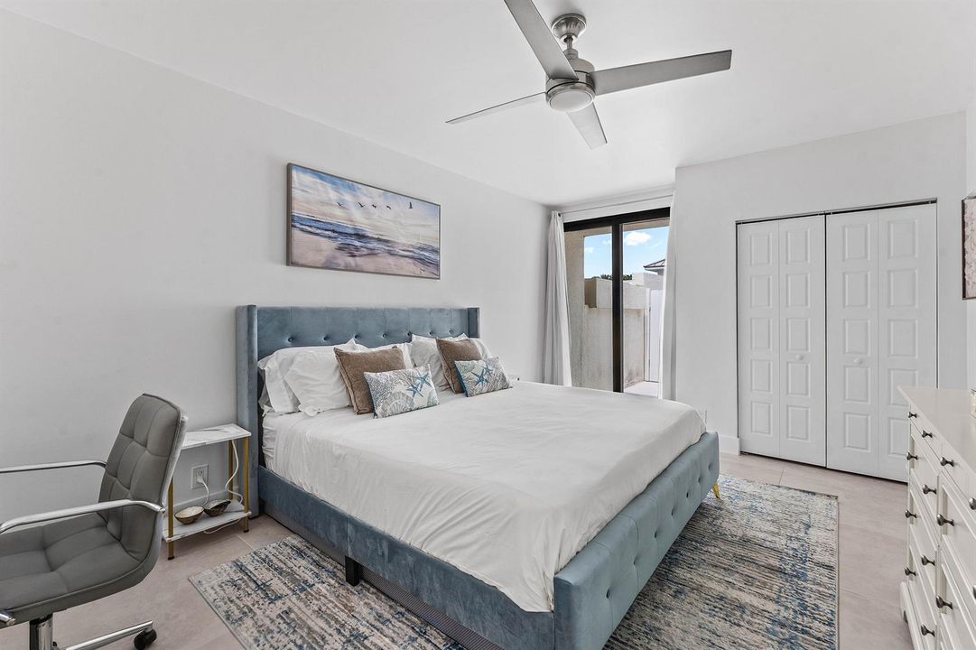 Guest Bedroom 2 w/ private ensuite
