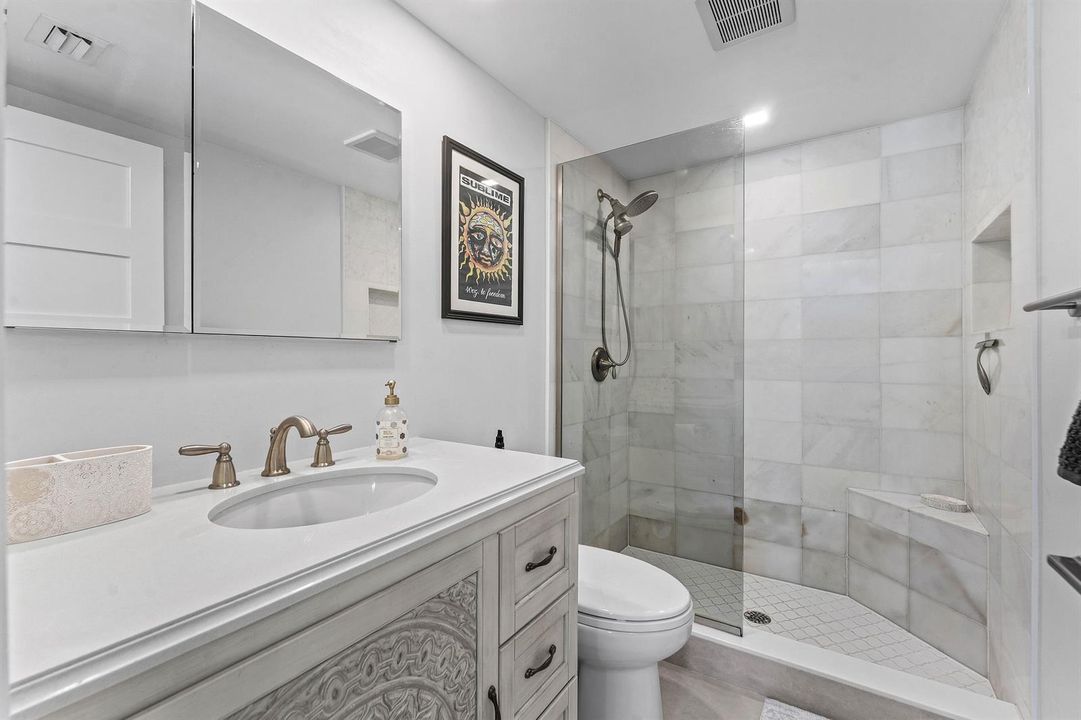 Guest Bedroom 1 Private Ensuite