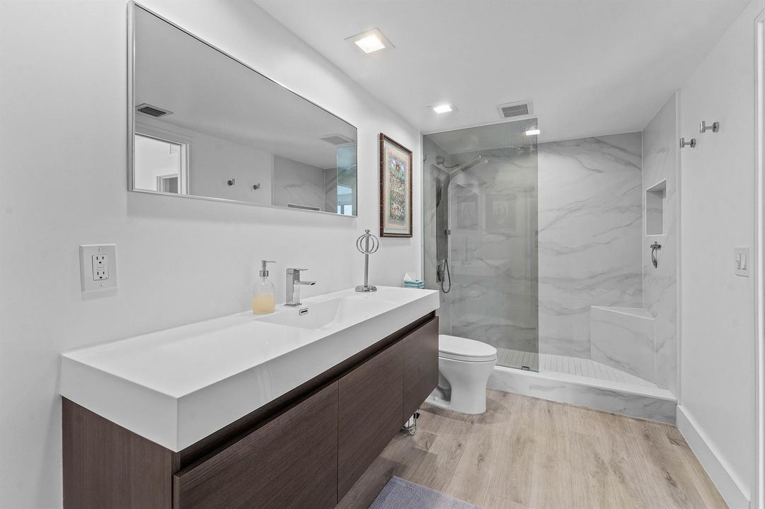 Master Bathroom 2