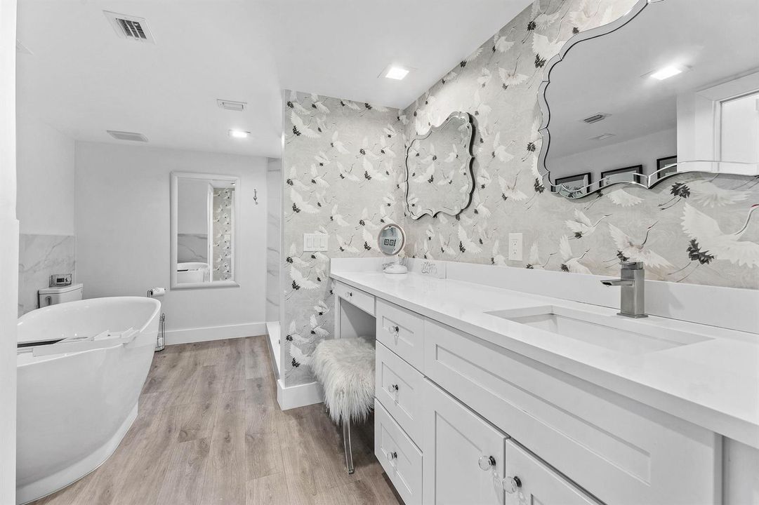 Master Bathroom 1 with shower & tub
