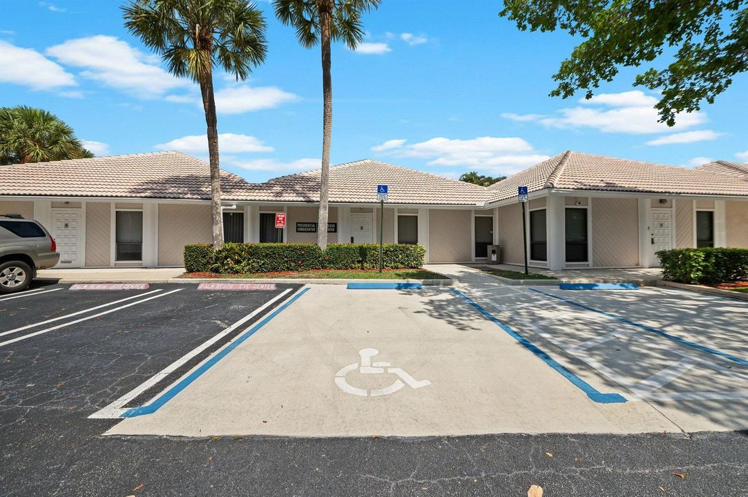 2-web-or-mls-1501-presidential-way-9-11