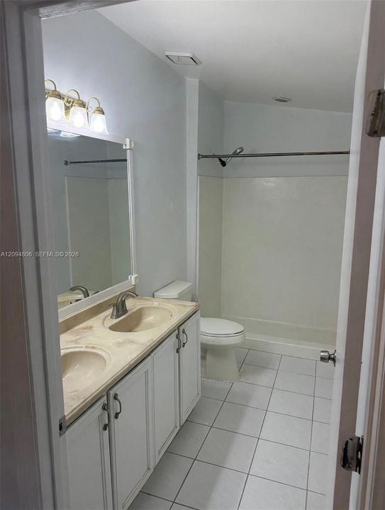 На продажу: $445,000 (3 спален, 2 ванн, 1321 Квадратных фут)
