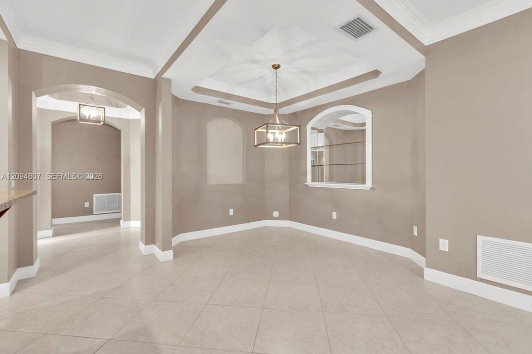 For Rent: $6,200 (3 beds, 2 baths, 1663 Square Feet)