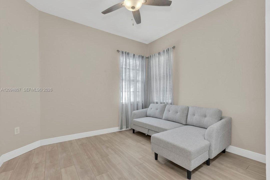 For Rent: $6,200 (3 beds, 2 baths, 1663 Square Feet)