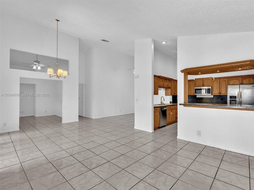 For Rent: $3,300 (4 beds, 2 baths, 1485 Square Feet)