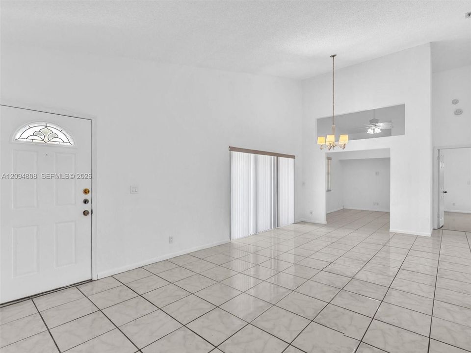 For Rent: $3,300 (4 beds, 2 baths, 1485 Square Feet)