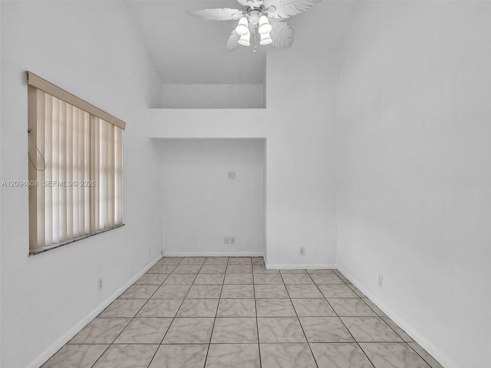 For Rent: $3,300 (4 beds, 2 baths, 1485 Square Feet)