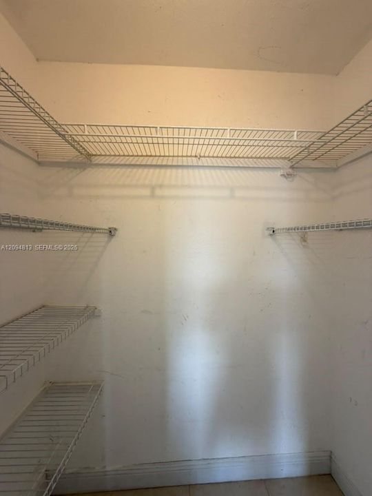 En Renta: $2,400 (3 camas, 2 baños, 1024 Pies cuadrados)
