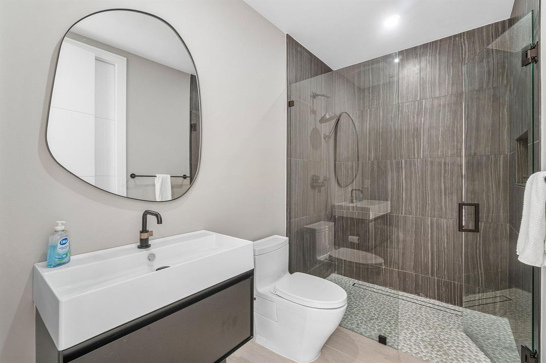 GUEST BATH