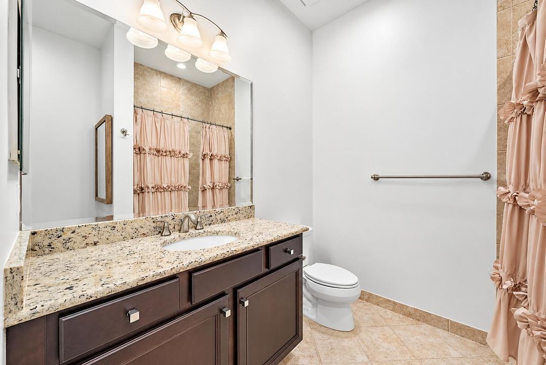 2nd Bathroom