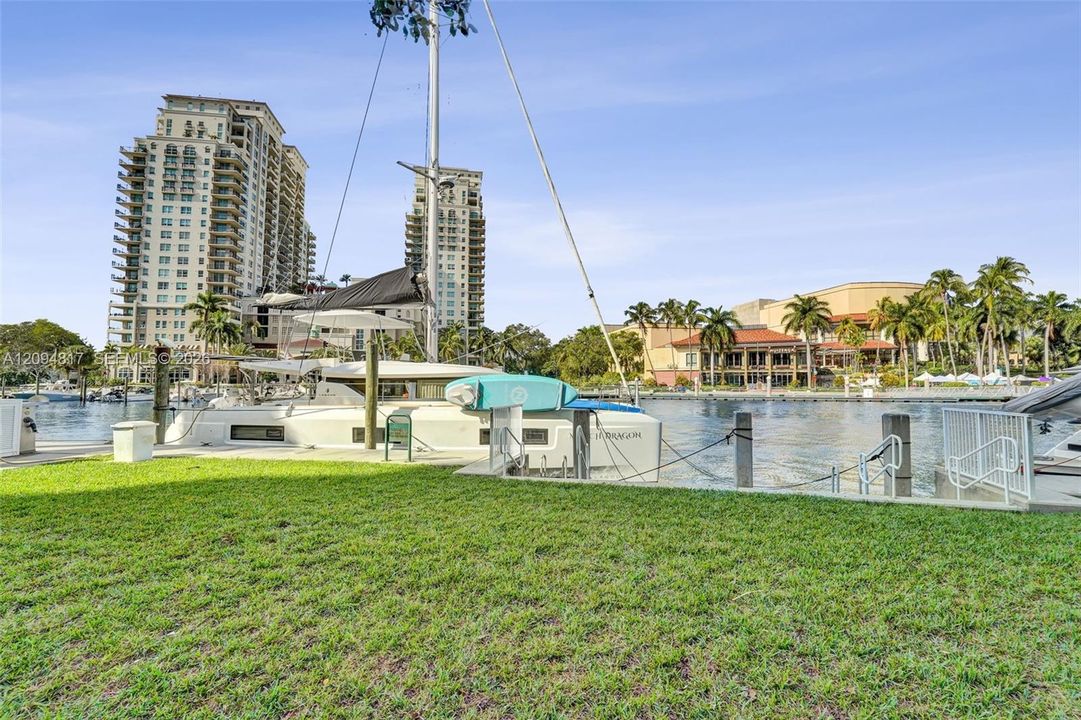 En Venta: $499,000 (2 camas, 2 baños, 1227 Pies cuadrados)