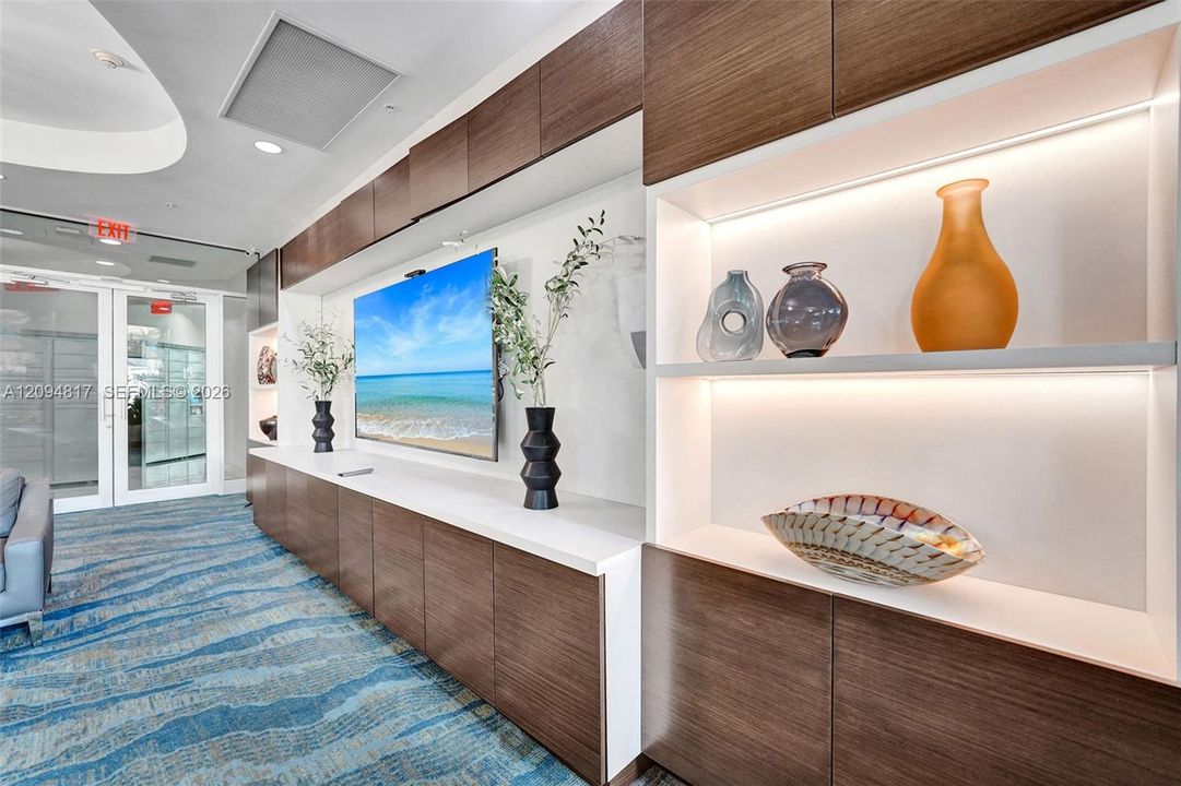 En Venta: $499,000 (2 camas, 2 baños, 1227 Pies cuadrados)