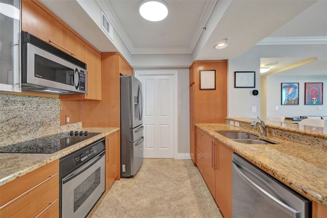 En Venta: $499,000 (2 camas, 2 baños, 1227 Pies cuadrados)