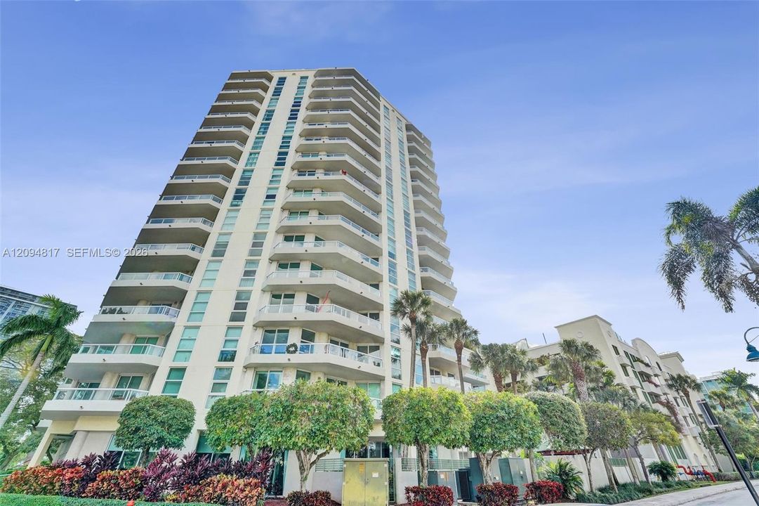 En Venta: $499,000 (2 camas, 2 baños, 1227 Pies cuadrados)