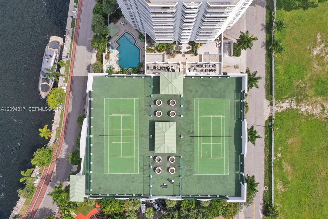 En Venta: $499,000 (2 camas, 2 baños, 1227 Pies cuadrados)