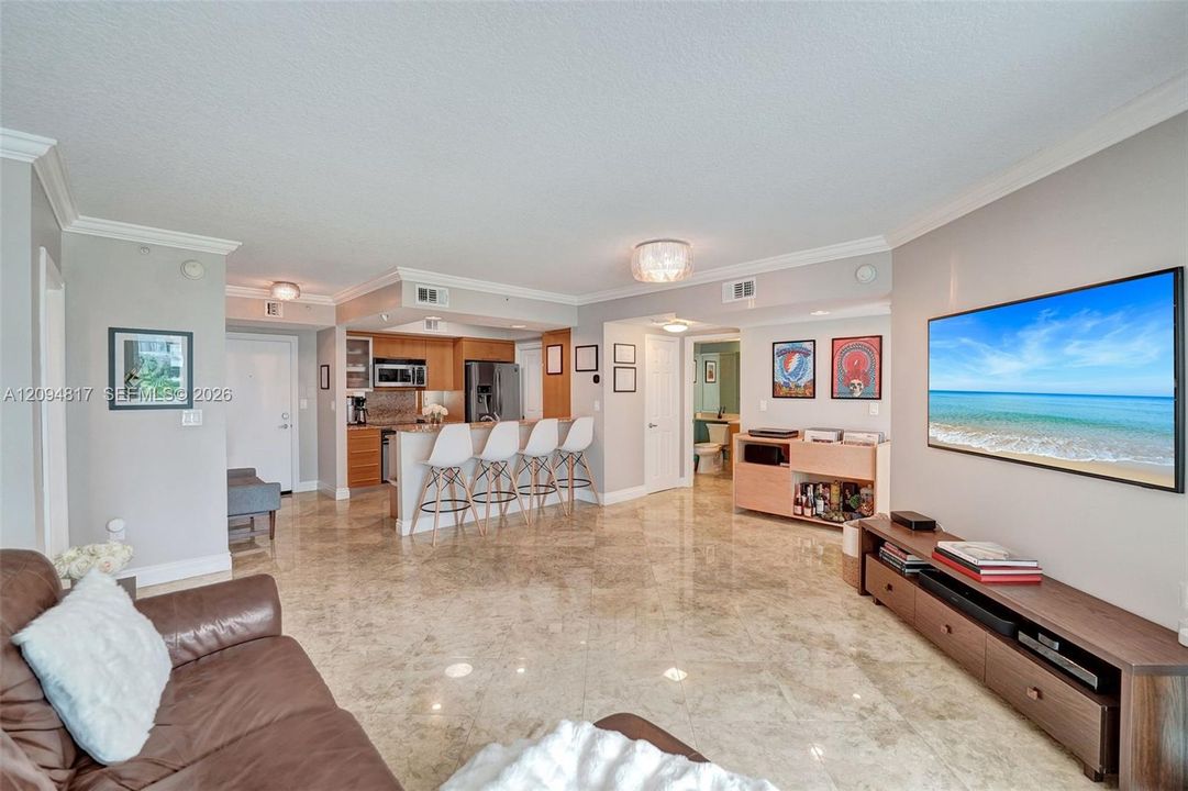 En Venta: $499,000 (2 camas, 2 baños, 1227 Pies cuadrados)