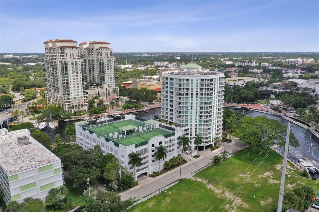 En Venta: $499,000 (2 camas, 2 baños, 1227 Pies cuadrados)