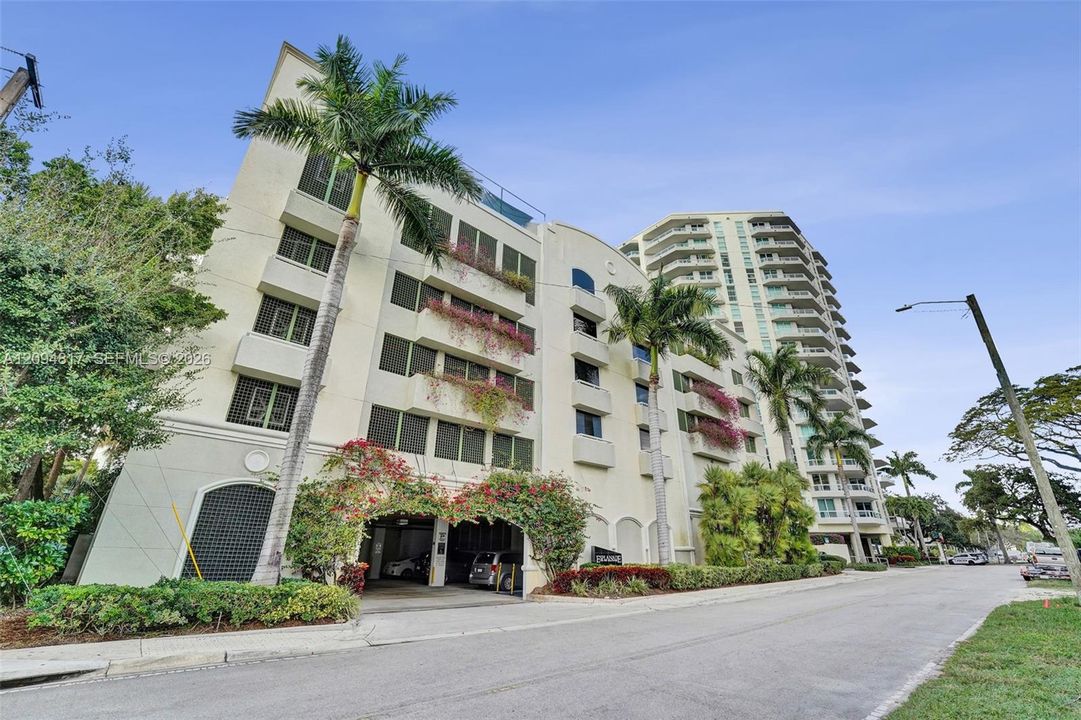 En Venta: $499,000 (2 camas, 2 baños, 1227 Pies cuadrados)