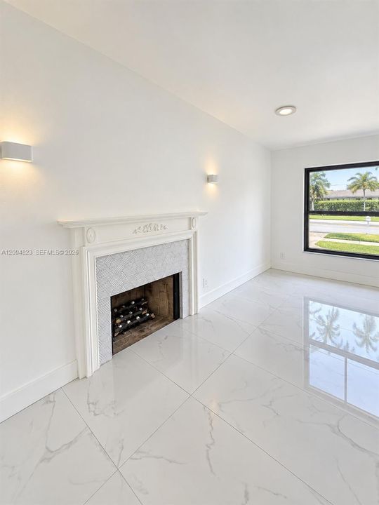 For Rent: $4,350 (3 beds, 3 baths, 2059 Square Feet)