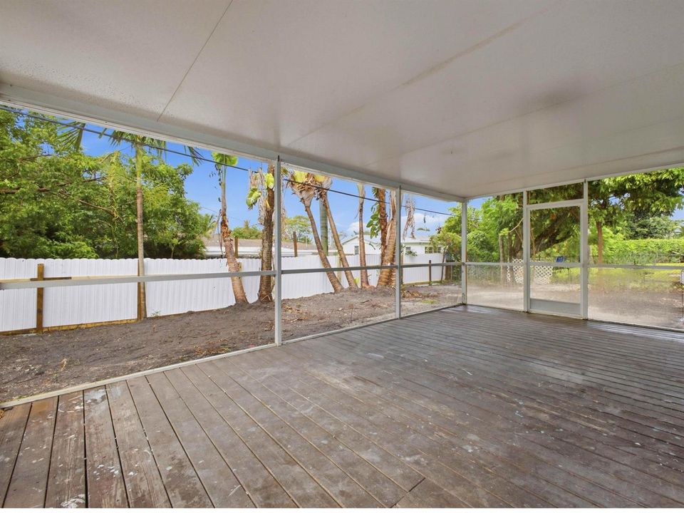 Screened Covered Patio