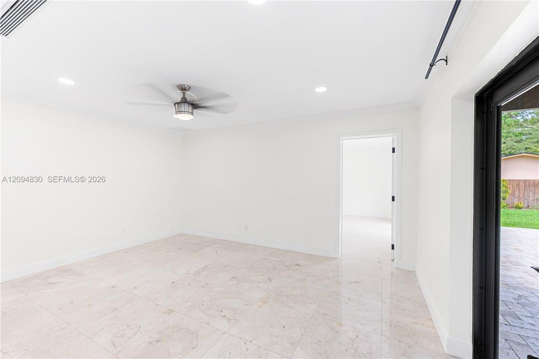 Primary suite Flex Room with Pool View