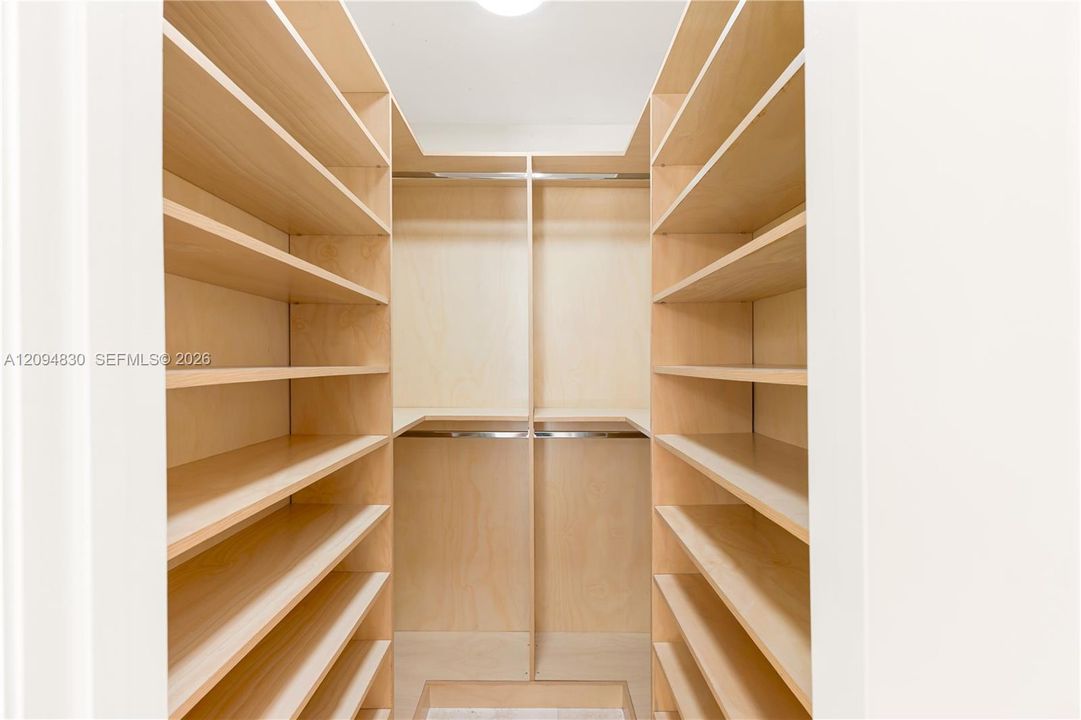 Dual closet in the primary suite
