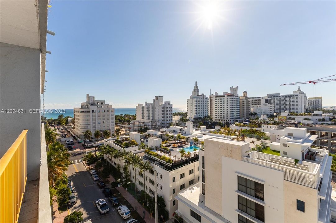 待售: $349,999 (1 贝兹, 1 浴室, 655 平方英尺)