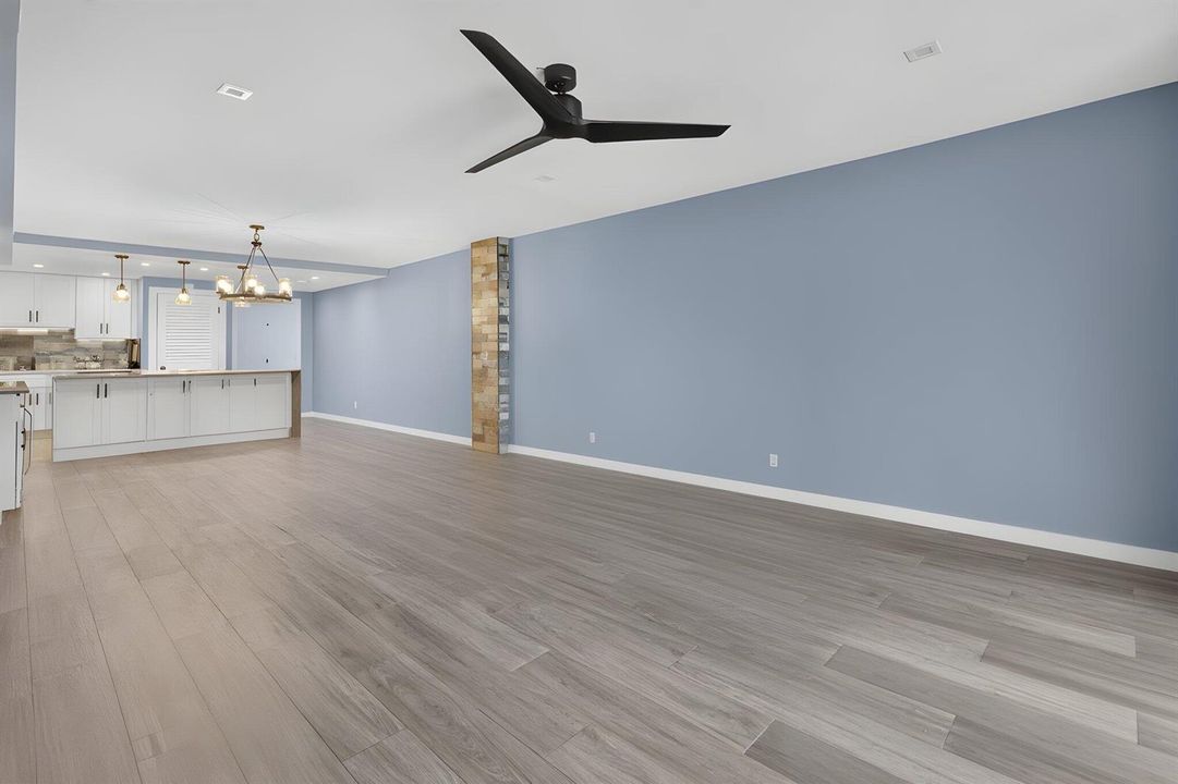 15-web-or-mls-_MLP7779 furniture removed