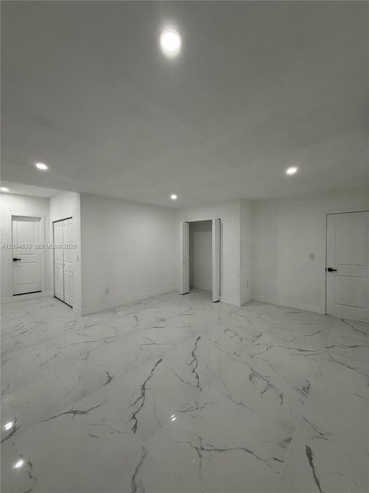 For Sale: $670,000 (5 beds, 3 baths, 1976 Square Feet)